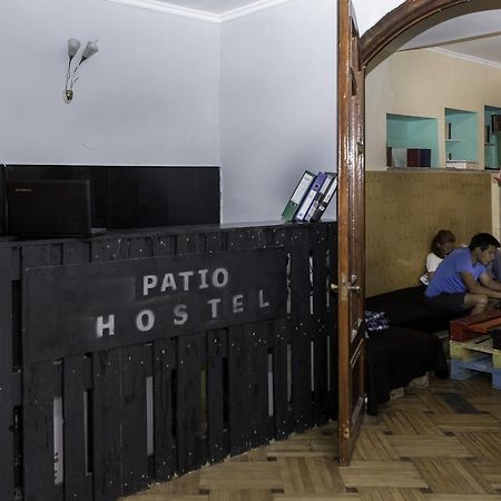 Patio Hostel Tiflis Exterior foto