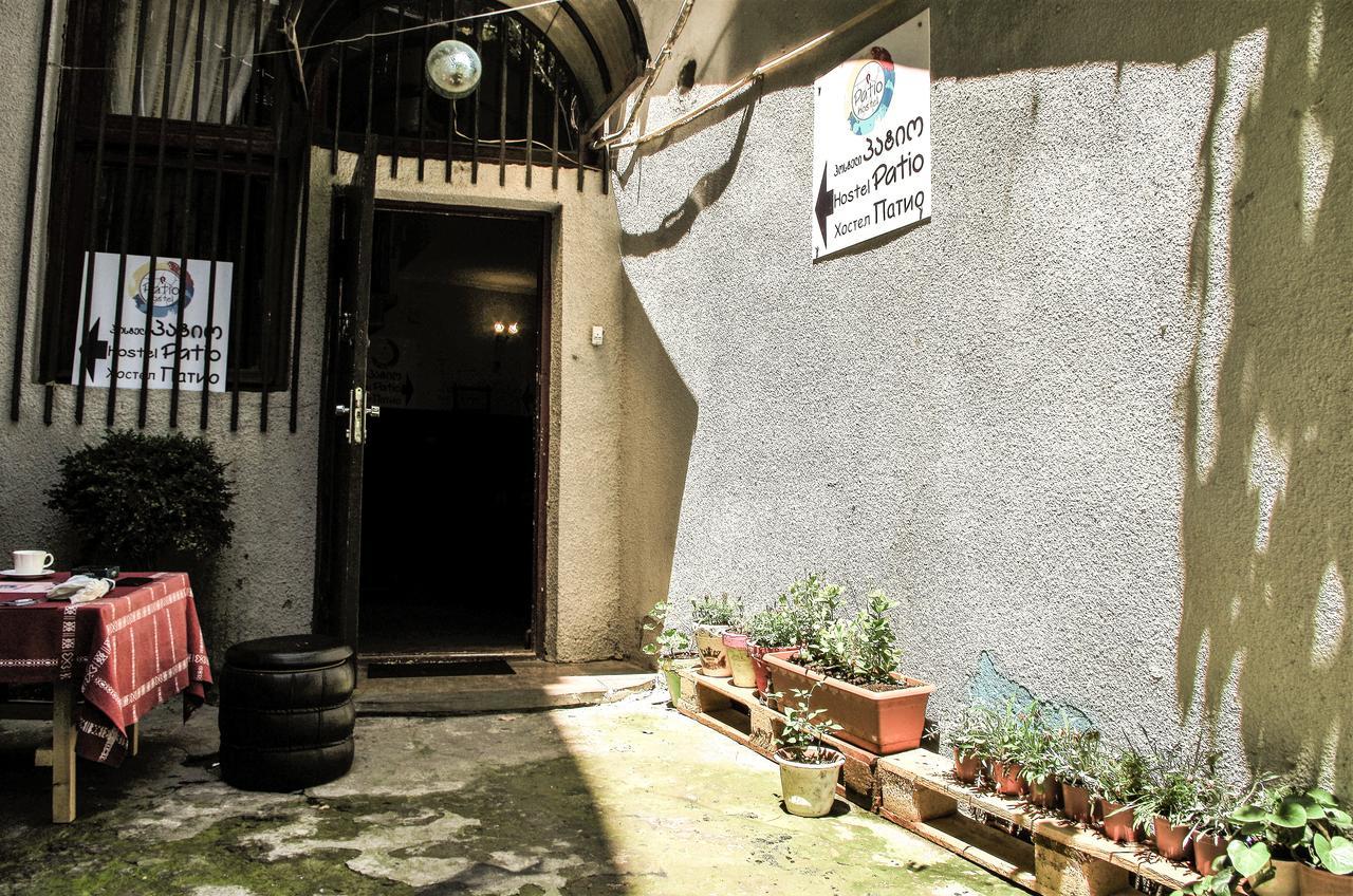Patio Hostel Tiflis Exterior foto